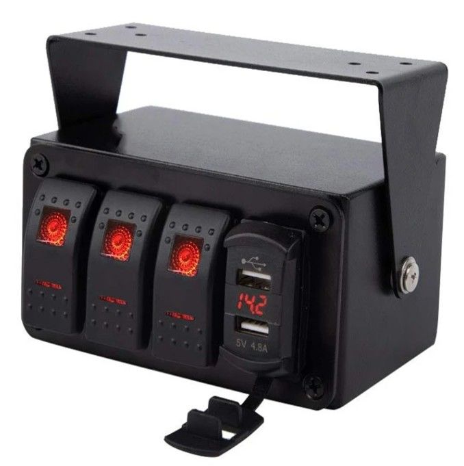 DC12V 24V 3 Gang Red LED Light Rocker Switch Panel Box Dengan Dual 4.8A USB Charger Voltmeter Untuk Mobil Marinir Truk Kapal