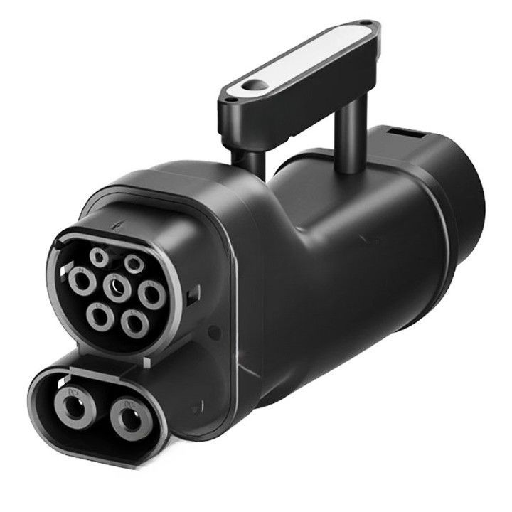 Bagian kendaraan Aksesoris Stasiun pengisian daya EV Adaptor GBT Ke CCS2 DC Charger Adaptor