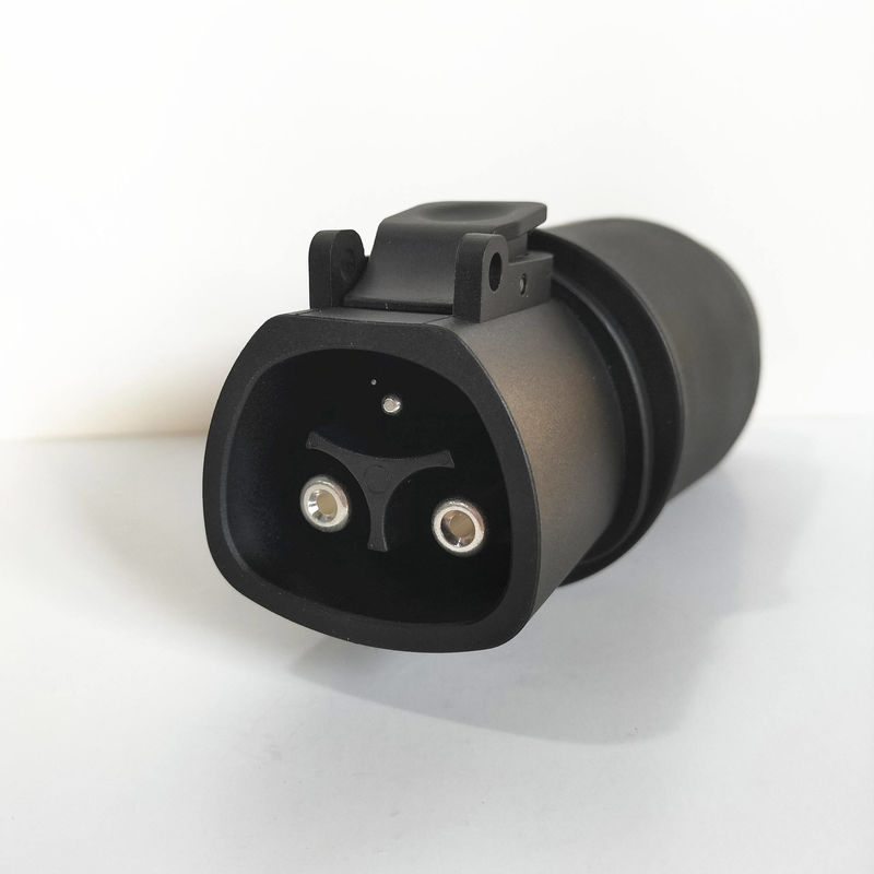Adaptor pengisi daya Tesla To Type2 60A max Konektor 14kw Ev Plug Pengisian cepat